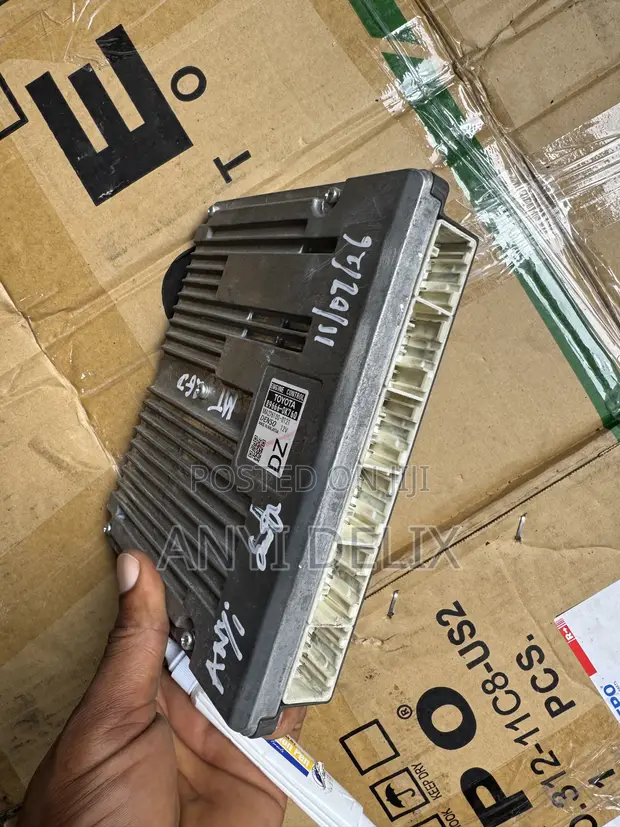 Toyota Hilux ECU Brainbox 2015-2018 2GD 2.4L MT DSL - 1