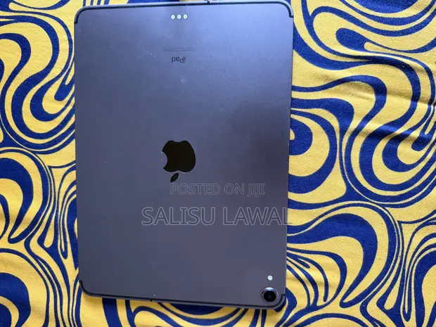 Apple iPad Pro 11 (2018) 256GB Gray - 1