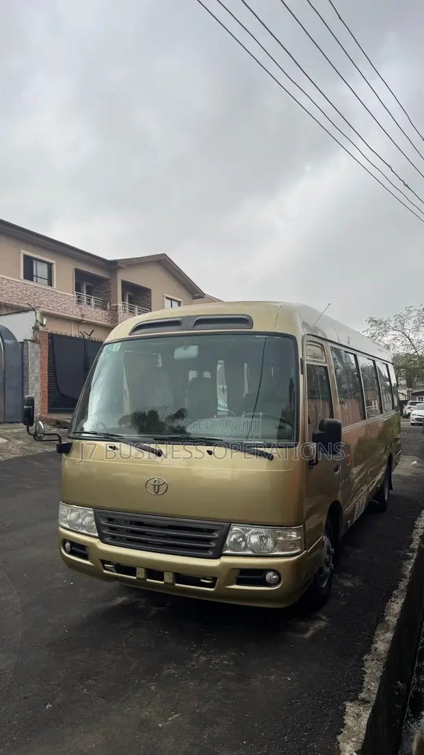 Toyota Coaster 2009 Zinari - 1