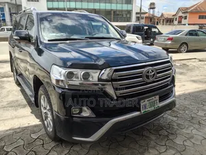 Clean Toyota Land Cruiser for Rent