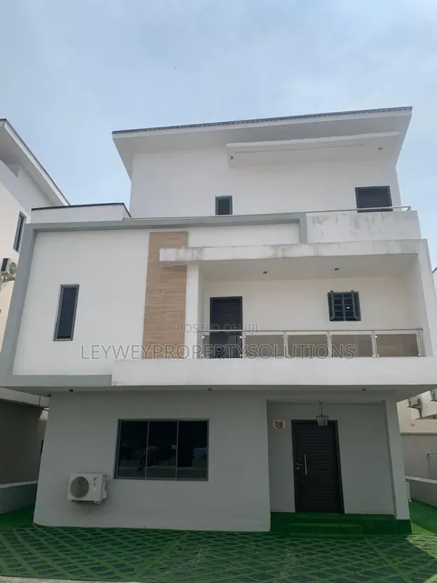 The Ambiance Short Let Apartment - 4 Bedrooms - 1