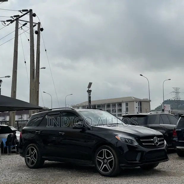 Mercedes-Benz GLE 400 4MATIC 2017 Black - 1