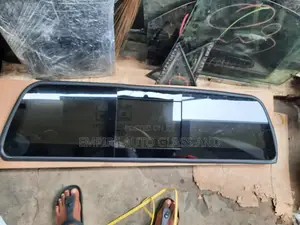 Complete Back Windscreen for Toyota Hilux 2020