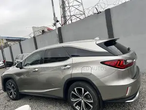 2019 Lexus RX 350L Luxury AWD - Gold