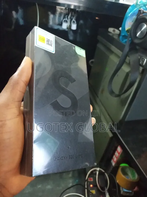 New Samsung Galaxy S22 Ultra 128GB Black - 1