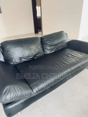 5 Seater Black Leather Couch