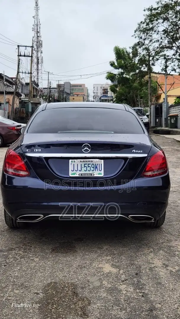 Mercedes-Benz C300 2015 Shuɗi - 1