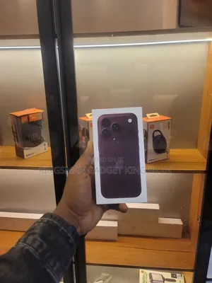 New Apple iPhone 18 Pro 256GB Red