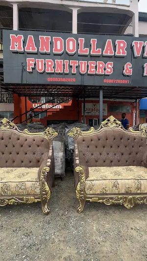 Sofa da kujeru masu alfarma na falo | kayan daki na musamman