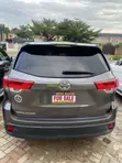 Toyota Highlander 2017 Gray - 5