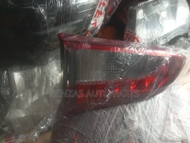 Infiniti JX35 Tail Light (Passenger Side) - 1