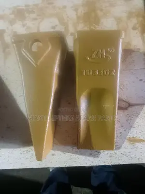 J300 Bucket Tooth - Heavy Duty Excavator Tip (1U3302)