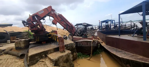 Dredger Maintenance & Repairs by Goldenland Resources - 1