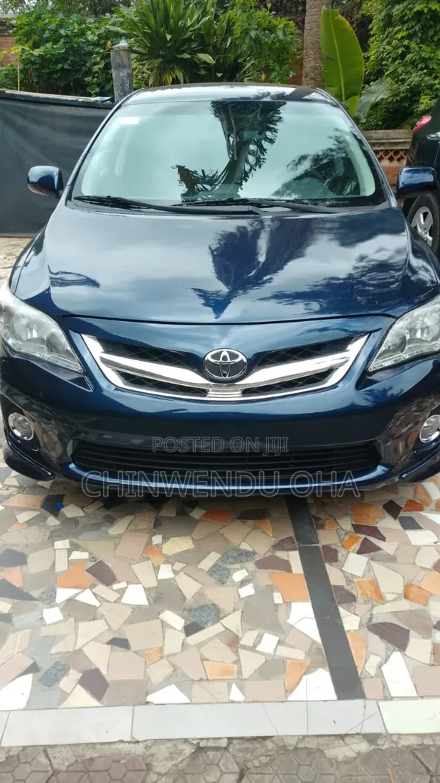 Toyota Corolla 2013 Blue - 1