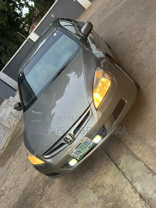 Honda Accord 2007 Gray - 1