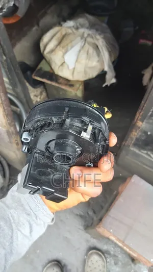 Camry 2003-2006 Horn, Airbag Control Module & Sensor