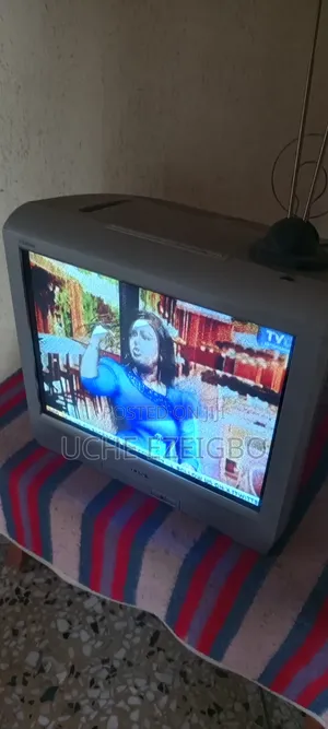 Sony Trinitron CRT TV - 20-inch