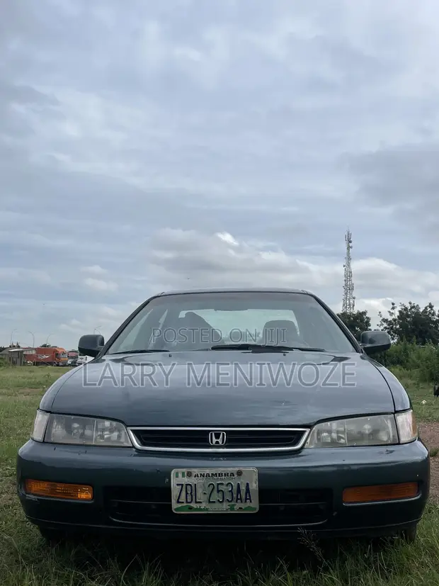 Honda Accord 1996 Green 2.2L - 1