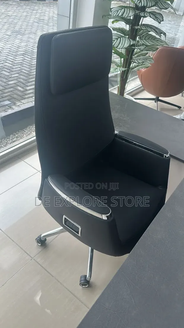 Executive Office Chair - Brand New - 1