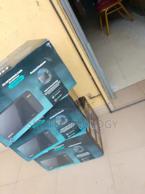 Hisense 20L Digital Microwave - Black, 700W