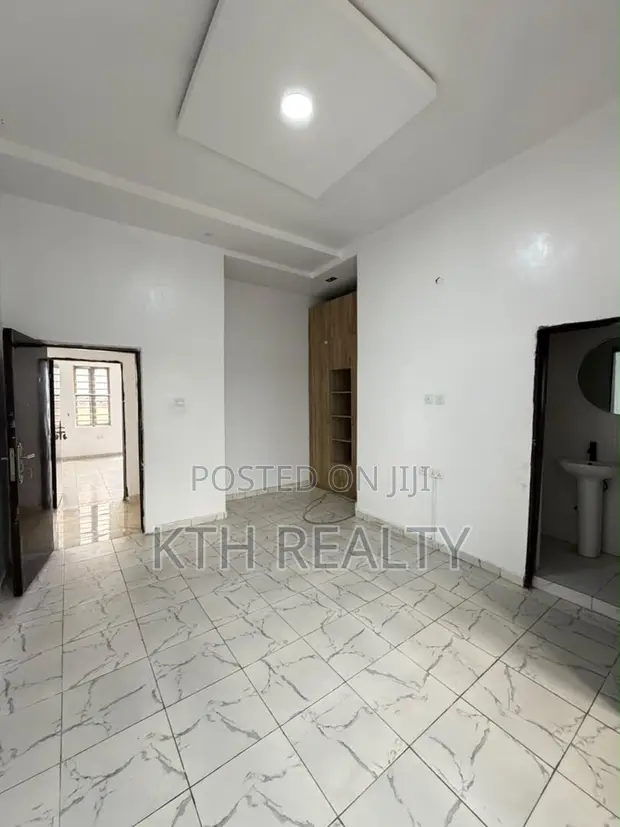 2 Bedroom Apartment for Rent in Agungi, Lekki - 1