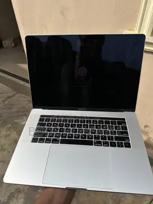 Apple MacBook Pro 2019 15" Intel Core i9 32GB RAM 1TB SSD