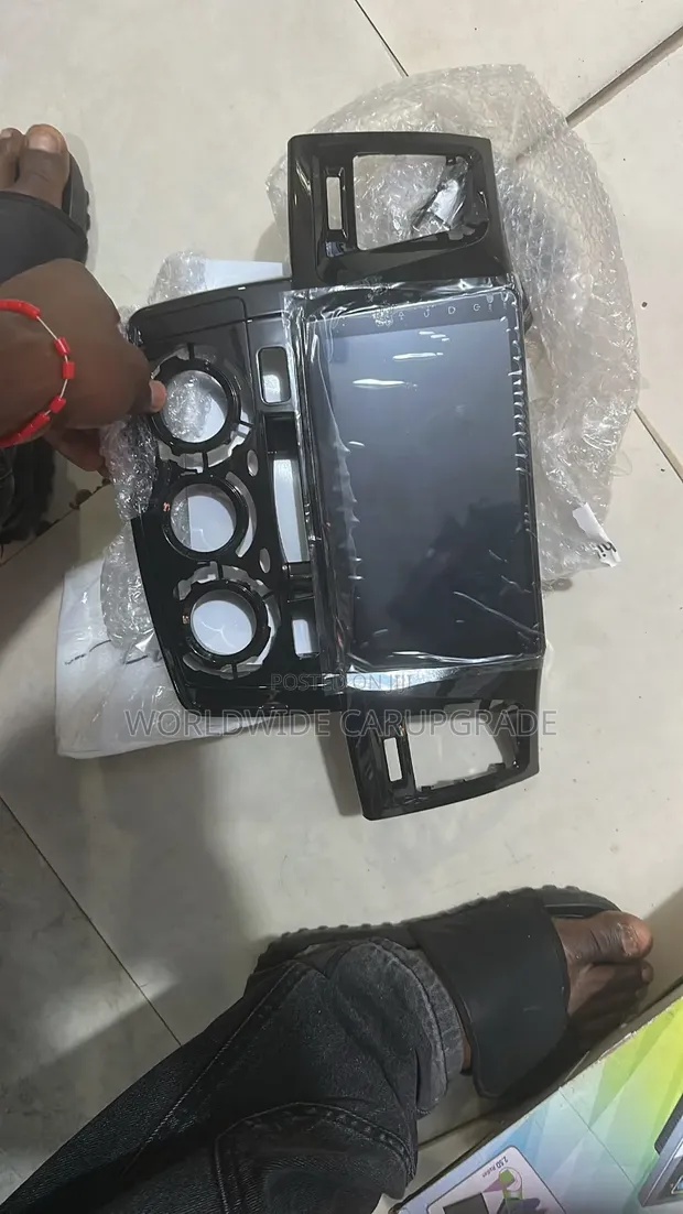 2012 Toyota Hilux Android Screen - 1