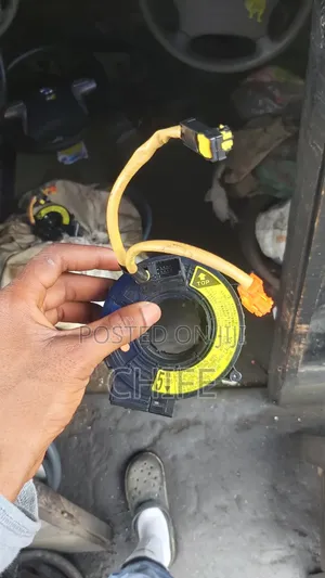 Horn, Airbag Control & Sensor na Toyota Sequoia (2005-2006)
