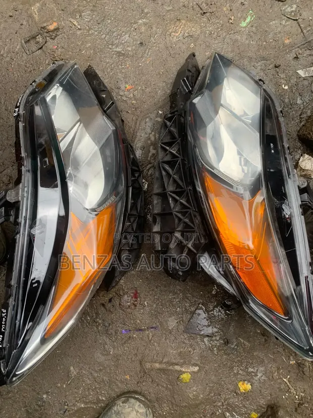 Honda Civic Coupe 2012 Headlights - 1