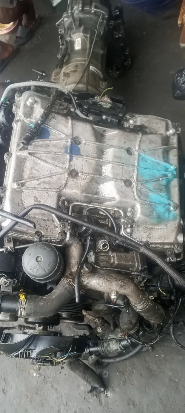 Range Rover Supercharged V8 Engine 2010 - 1