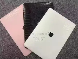MacBook Pro 13" & 14" Premium Leather & Matte Cases
