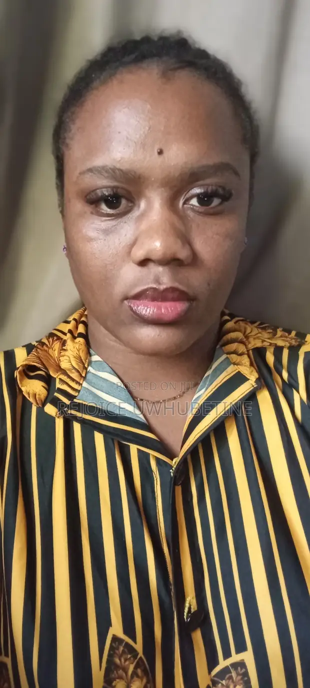 Part-time & Weekend CV - Female Graduate - 1