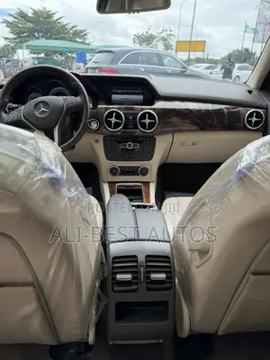 Mercedes-Benz GLK350 2014 Baki