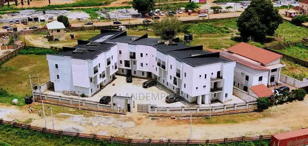 4-Bedroom Terrace Duplex da BQ a Dawaki, Abuja - 1