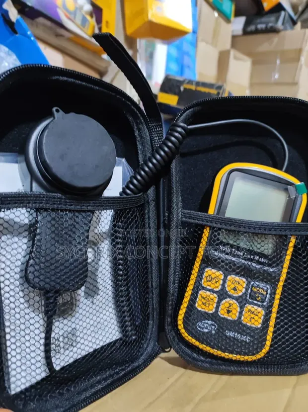 Benetech GM1030C Rukunin Lux Meter - 1