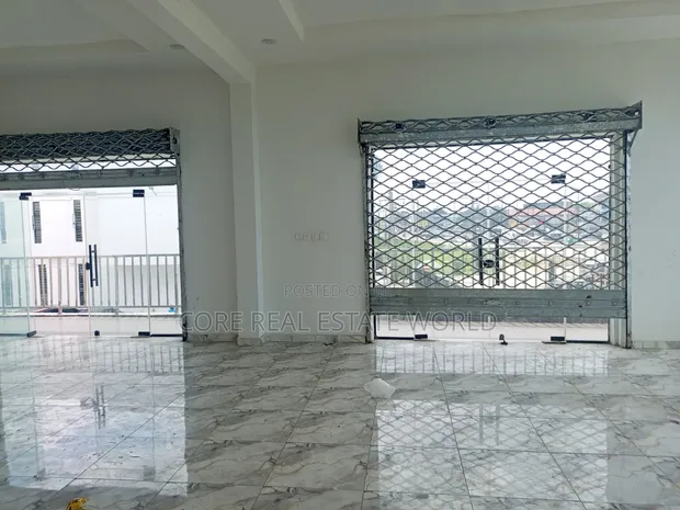 Sabo 40sqm Shago da Aka Gina A Kan Hanyar Lekki-Epe, Sangotedo - 1