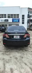 Toyota Corolla LE Sedan 2012 - Baƙi - 3