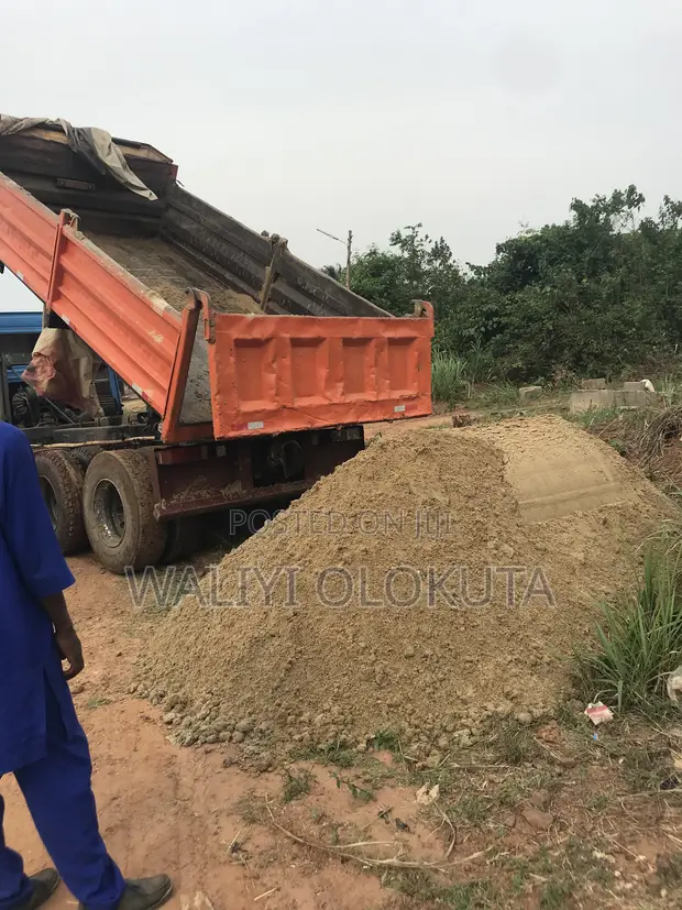 20 Tons Sharp Sand - 1