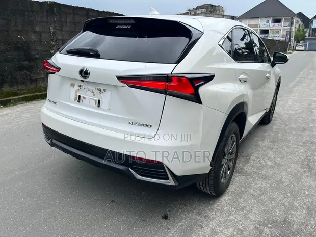 Lexus NX 2018 Fari - 1