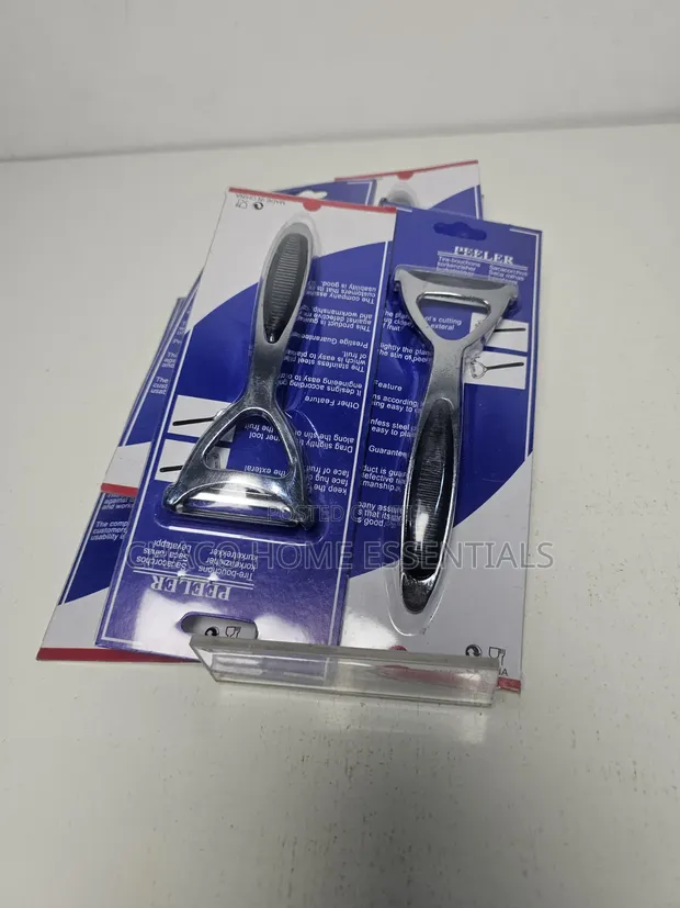 Stainless Steel Vegetable and Potato Peeler - 1