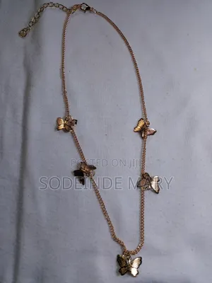 Fashion Butterfly Faux Gold Alloy Necklace