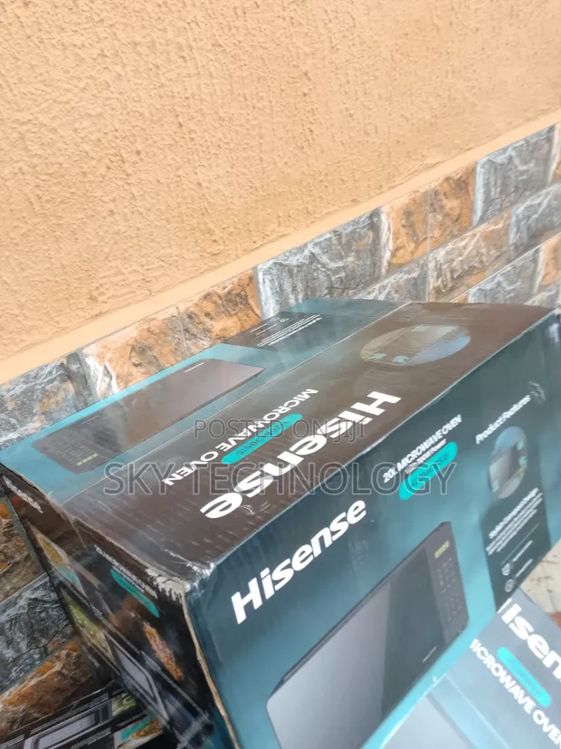 Hisense 20L Digital Microwave Oven - Brand New - 1