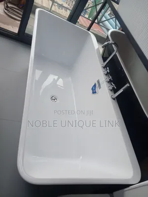 Executive Bathtub with Mixer (170x75cm)