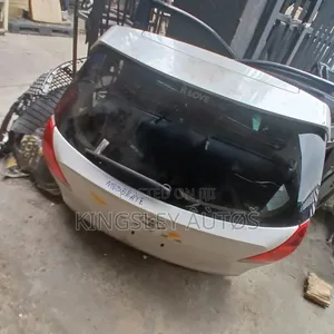 Toyota Venza Boot 2010-2015