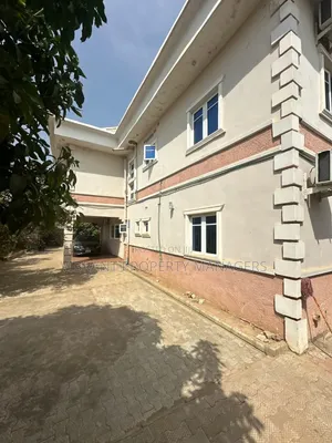 5-Bedroom Luxury Duplex tare da BQ, Narayi High Cost, Kaduna