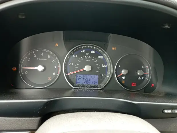 Hyundai Santa Fe 2011 Black - 1