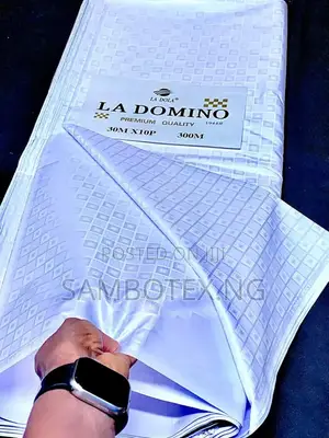 La Domino Shadda Zare