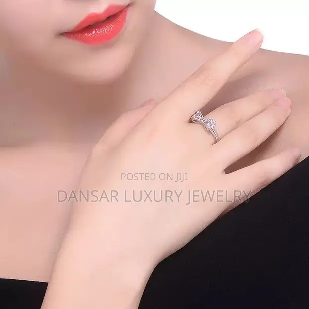 Butterfly Love Proposal Ring with Zircon Stones - 1