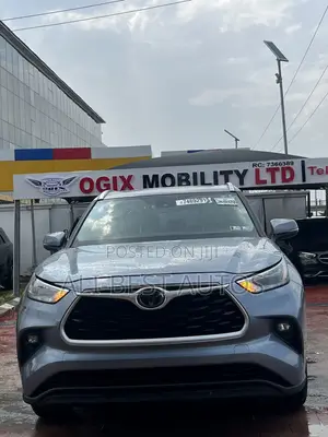 2020 Toyota Highlander XLE AWD
