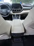 2020 Toyota Highlander XLE AWD - 2